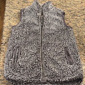 Thread & Supply Black and White Sherpa Vest